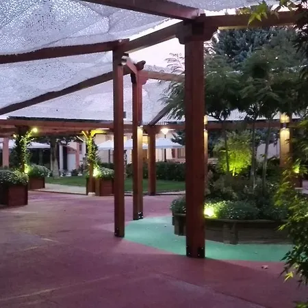 Restaurante Florida מלון 2*